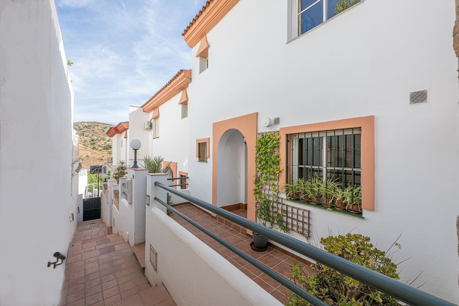 3 soverom Rekkehus til salgs i La Cala del Moral med garasje - € 340 000 (Ref: 9215158)