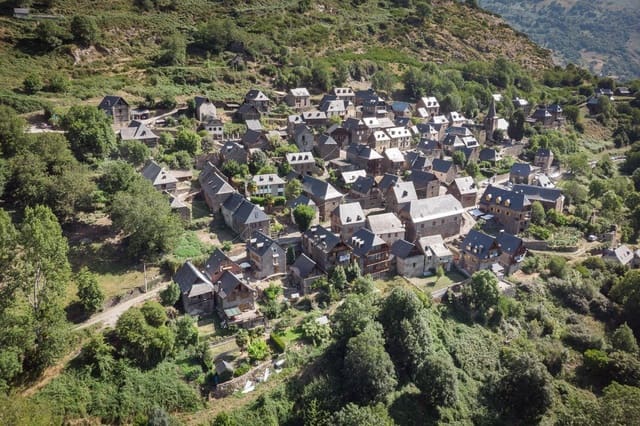 3 slaapkamer Villa te koop in Bausen - € 369.000 (Ref: 9228644)