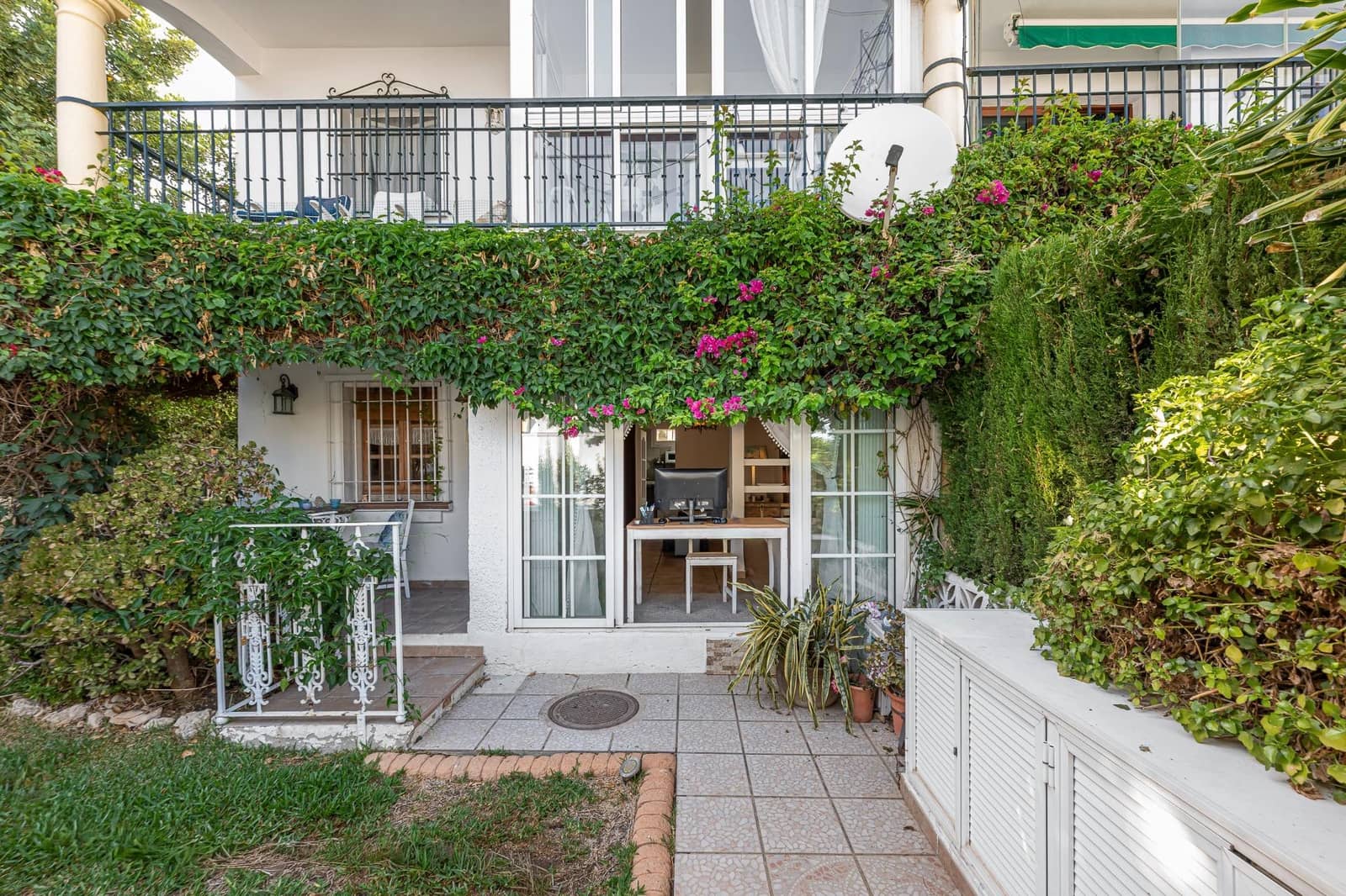 Apartamento de 2 habitaciones en Fuengirola en venta con piscina - 290.000 € (Ref: 9326550)