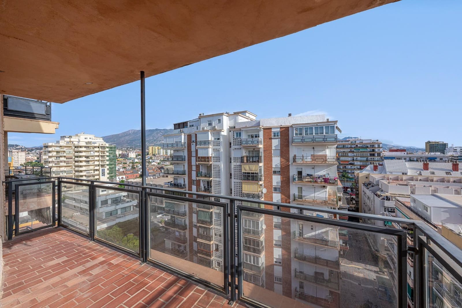 3 quarto Apartamento para venda em Fuengirola - 415 000 € (Ref: 9338128)