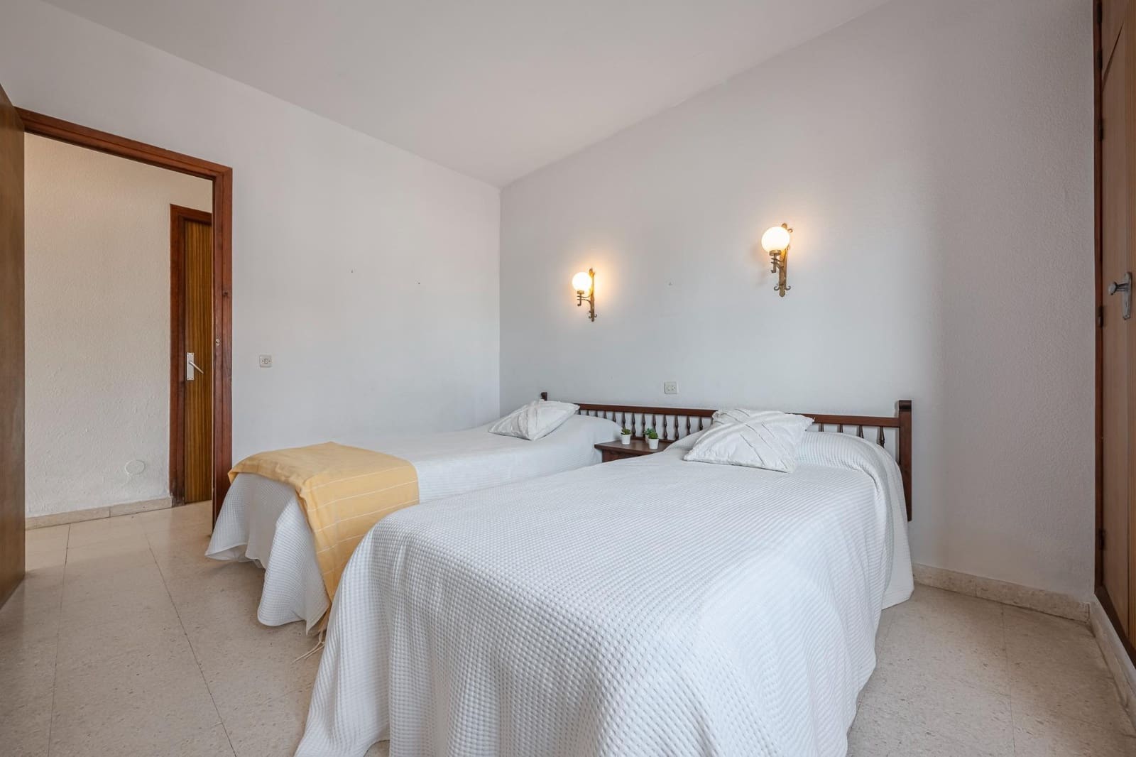 3 bedroom Flat for sale in Fuengirola - € 415,000 (Ref: 9338128)