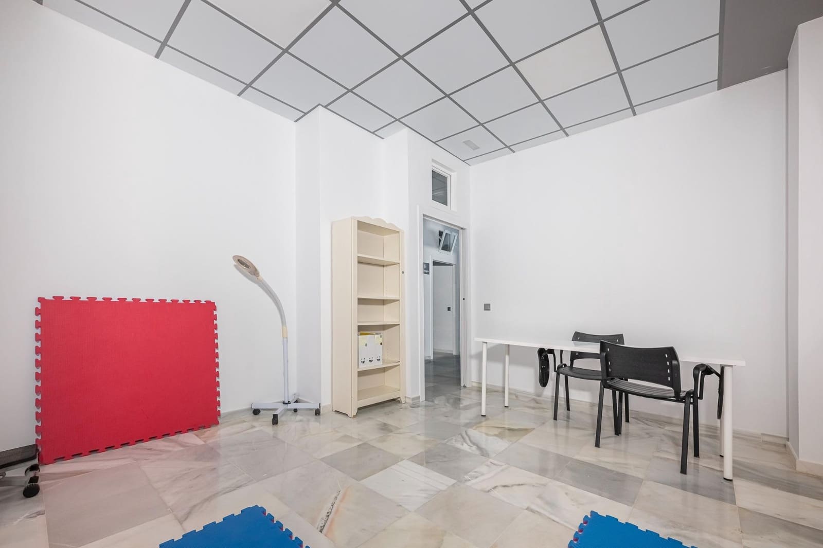 7 soverom Kommersiell til salgs i Fuengirola - € 150 000 (Ref: 9355941)