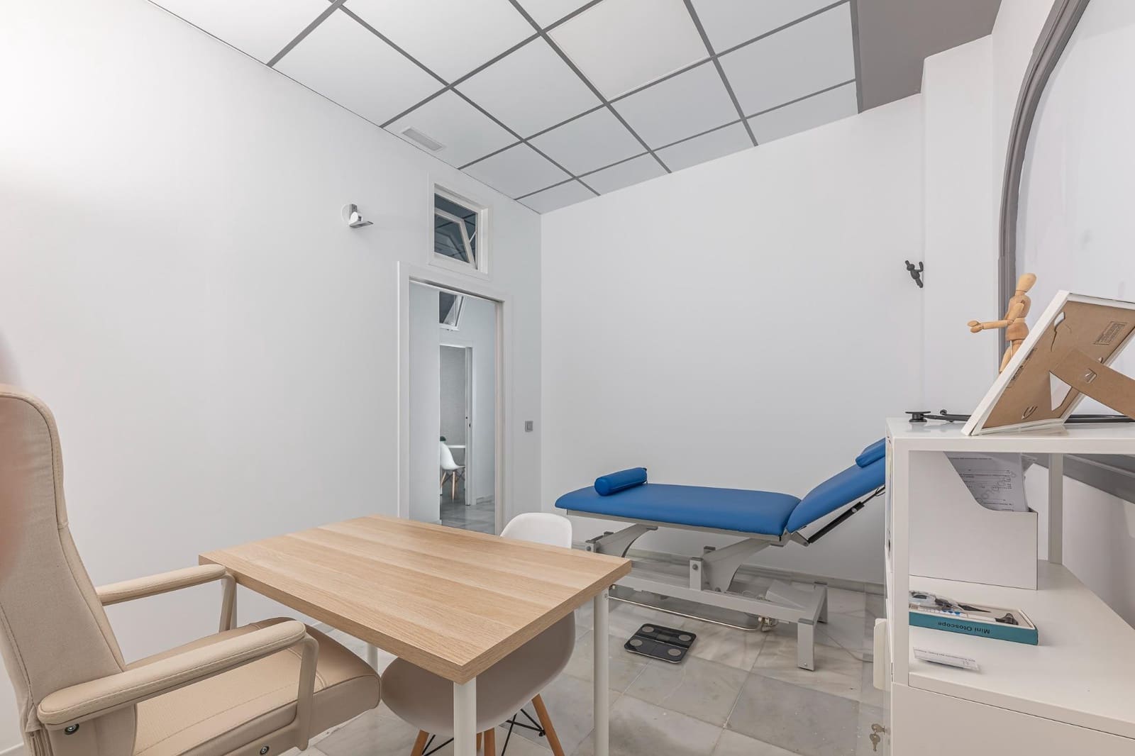 7 soverom Kommersiell til salgs i Fuengirola - € 150 000 (Ref: 9355941)