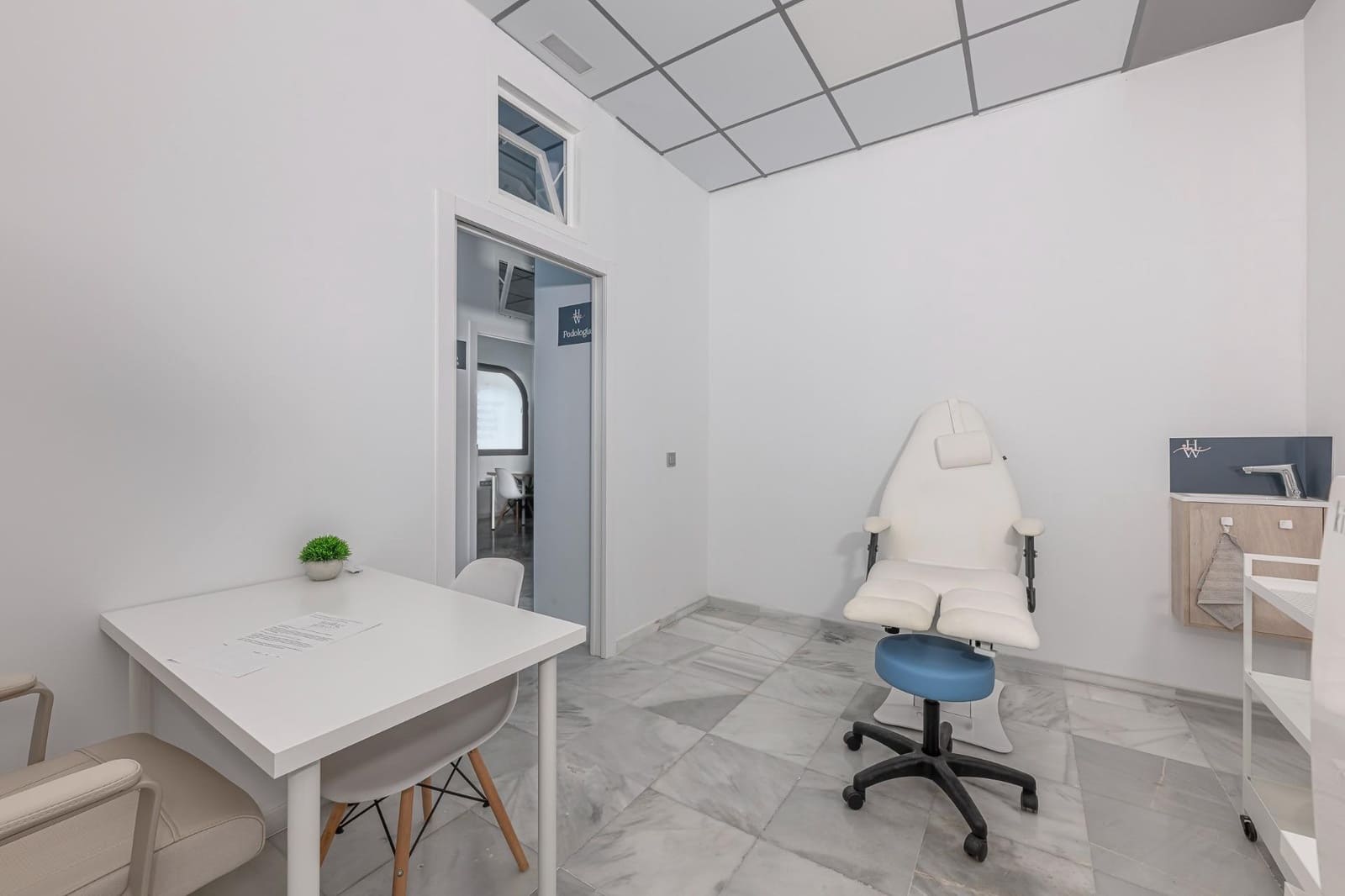 7 soverom Kommersiell til salgs i Fuengirola - € 150 000 (Ref: 9355941)