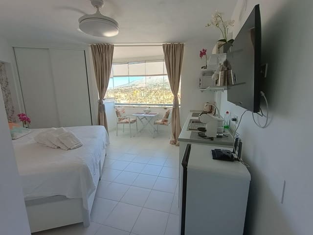 Monolocale da affittare in Zona Puerto Deportivo, Fuengirola con piscina - 950 € (Rif: 9383045)