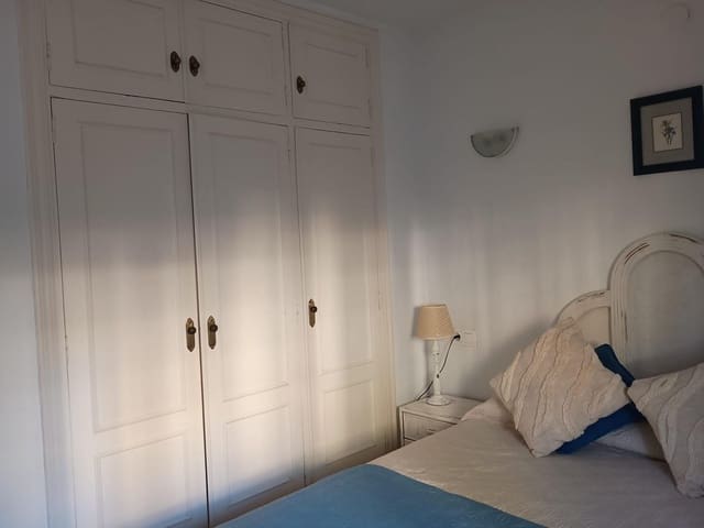 2 quarto Apartamento para arrendar em Miraflores, Mijas com piscina - 950 € (Ref: 9446451)