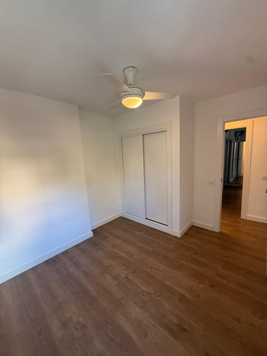 3 Zimmer Wohnung zu vermieten in Fuengirola mit Pool - 1.650 € (Ref: 9470489)