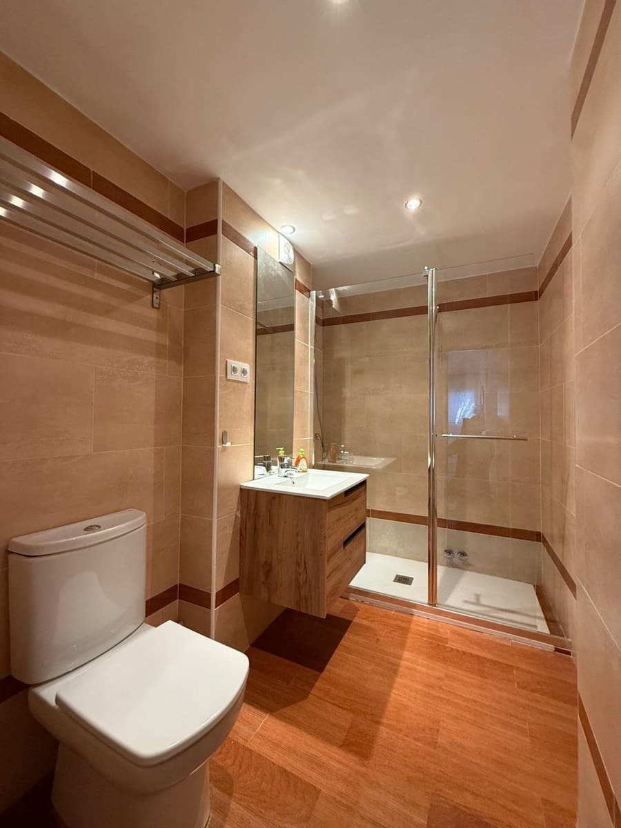 3 Zimmer Wohnung zu vermieten in Fuengirola mit Pool - 1.650 € (Ref: 9470489)