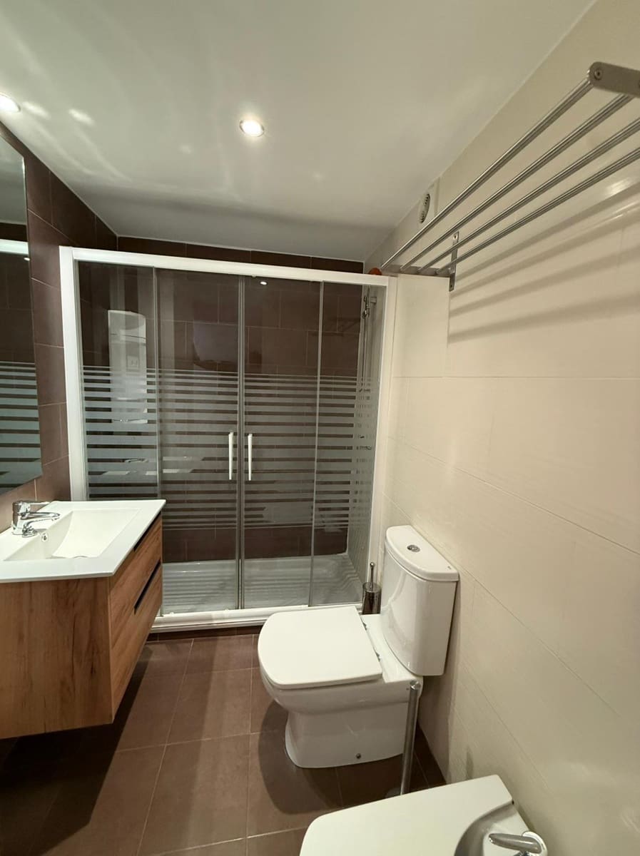 3 Zimmer Wohnung zu vermieten in Fuengirola mit Pool - 1.650 € (Ref: 9470489)