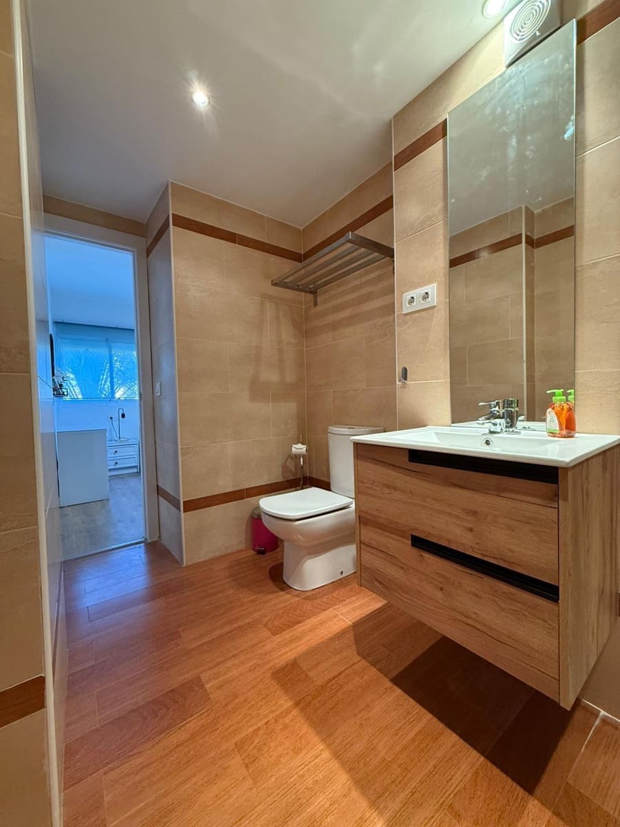 3 Zimmer Wohnung zu vermieten in Fuengirola mit Pool - 1.650 € (Ref: 9470489)