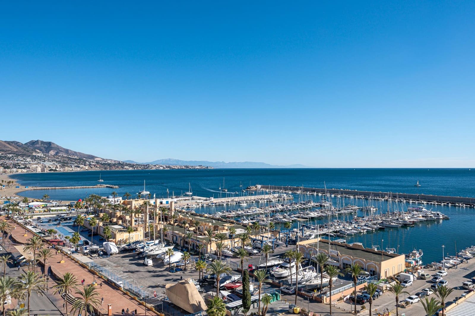1 soveværelse Lejlighed til salg i Fuengirola med swimmingpool - € 249.000 (Ref: 9481266)