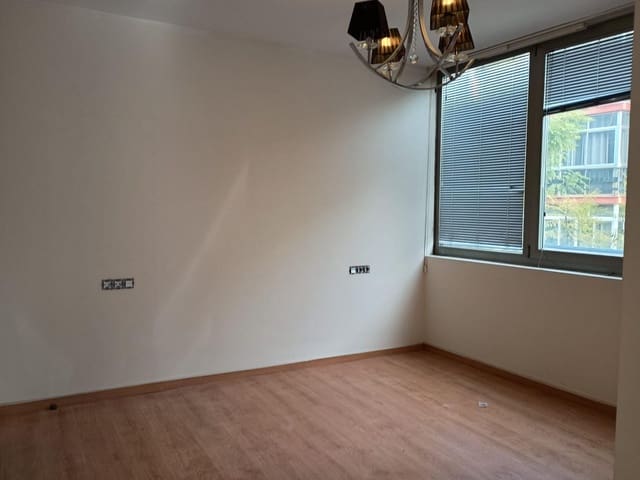 3 makuuhuone Asunto vuokrattavana paikassa Fuengirola mukana 
autotalli - 1 380 € (Ref: 9568780)