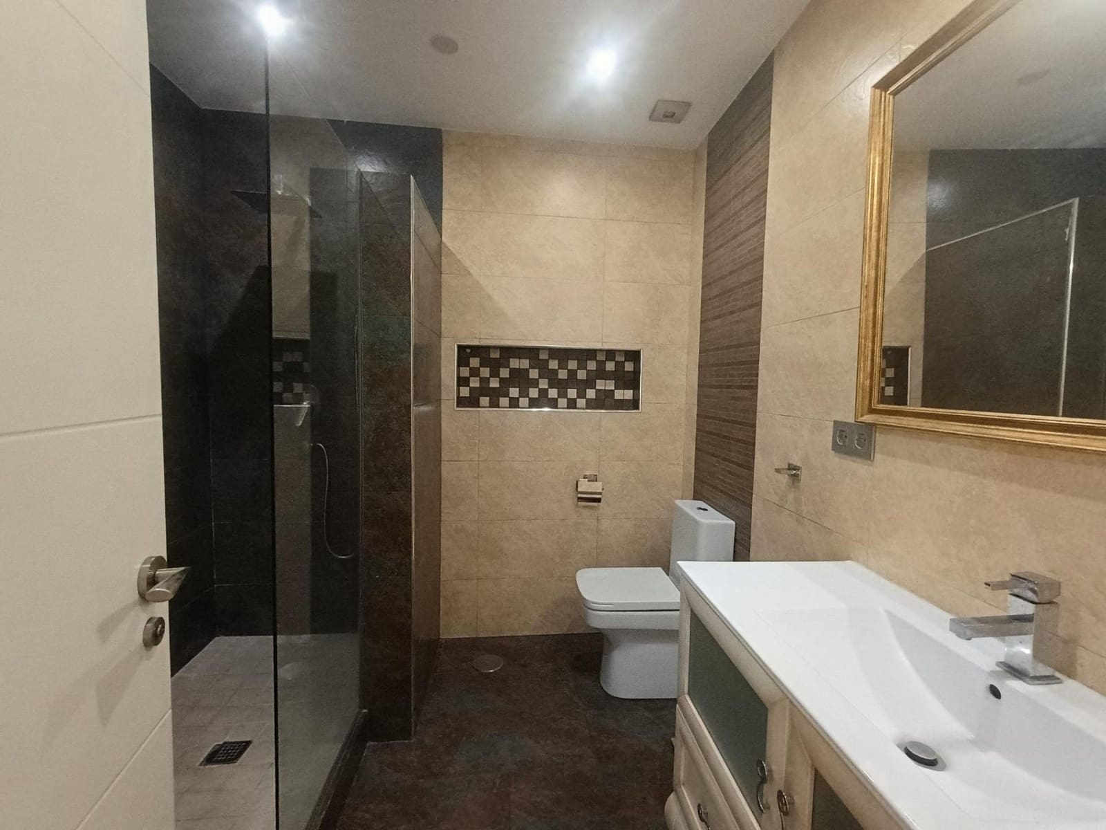 3 bedroom Flat for rent in Fuengirola - € 1,400 (Ref: 9568780)