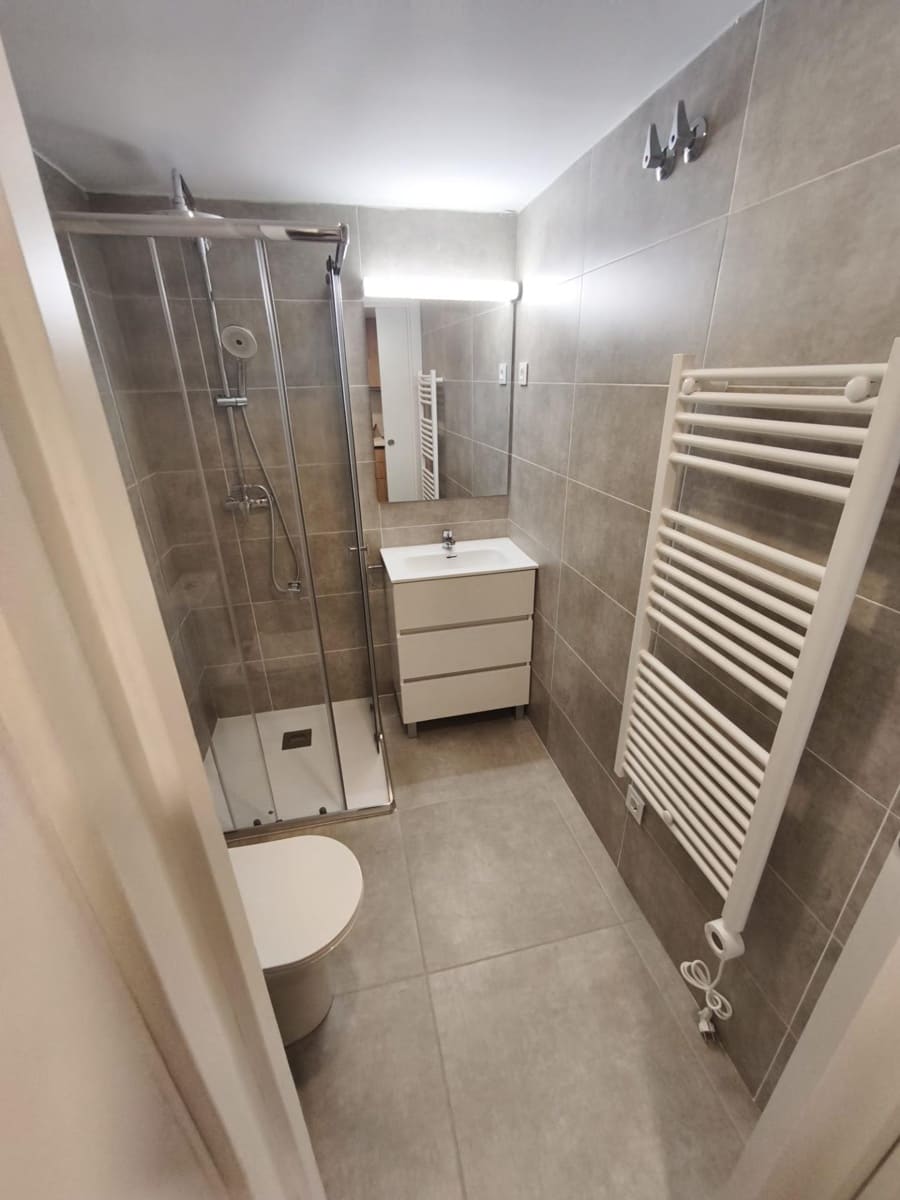 Appartement de 14 chambres à louer à Lleida ville - 650 € (Ref: 9611632)