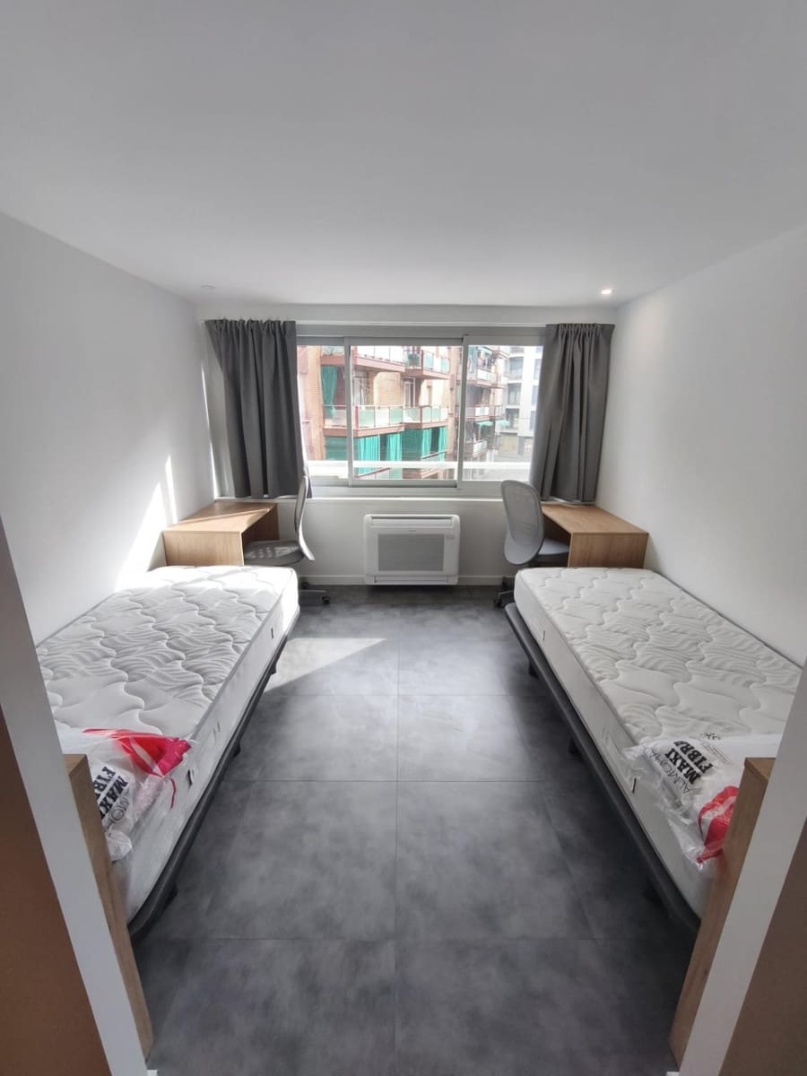 Appartement de 14 chambres à louer à Lleida ville - 650 € (Ref: 9611632)