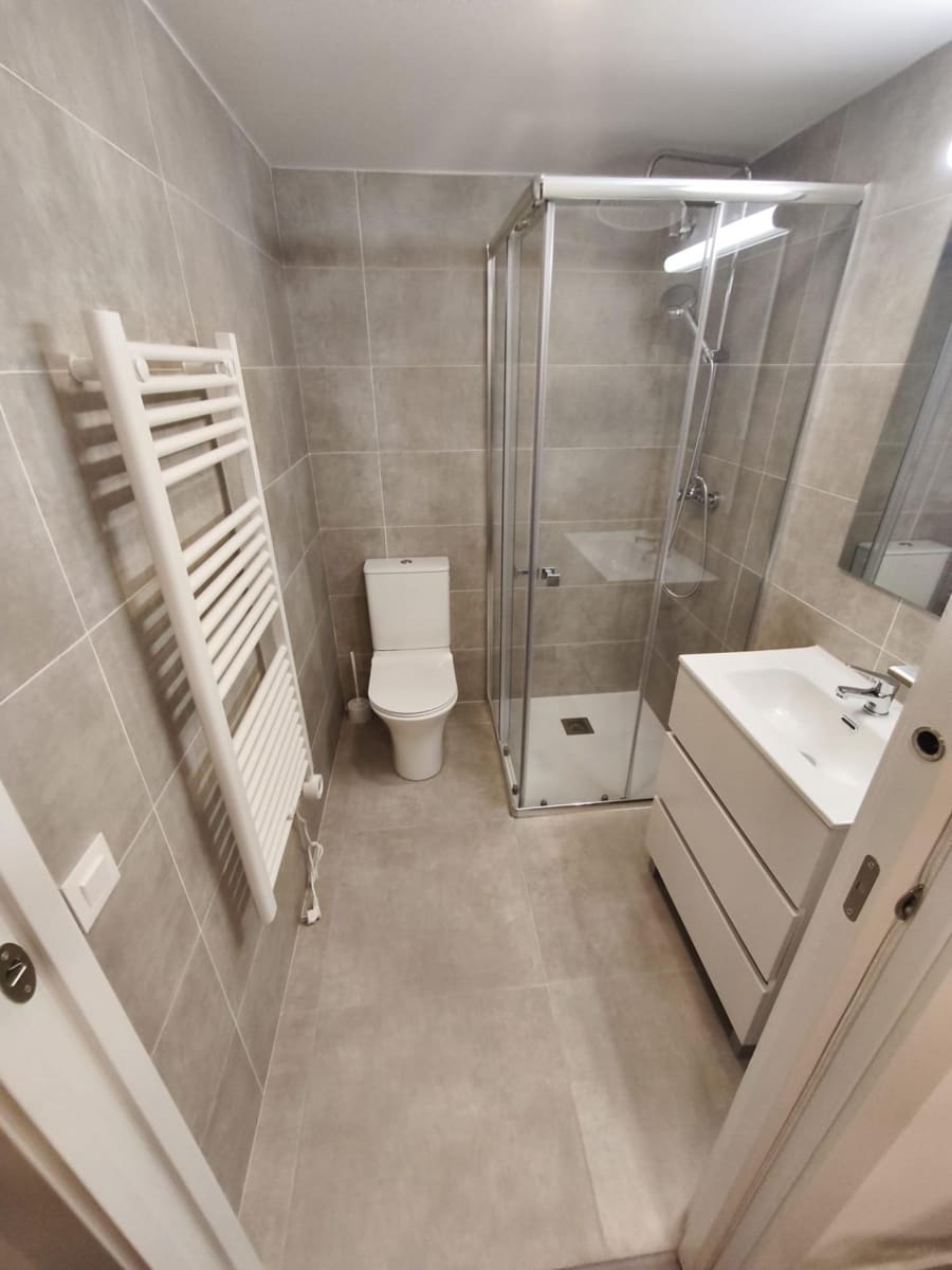 Appartement de 14 chambres à louer à Lleida ville - 650 € (Ref: 9611632)