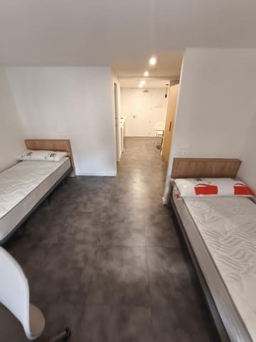 Appartement de 14 chambres à louer à Lleida ville - 650 € (Ref: 9611632)