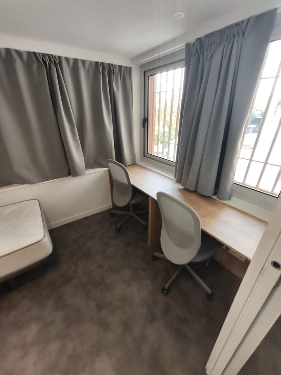 Appartement de 14 chambres à louer à Lleida ville - 650 € (Ref: 9611632)