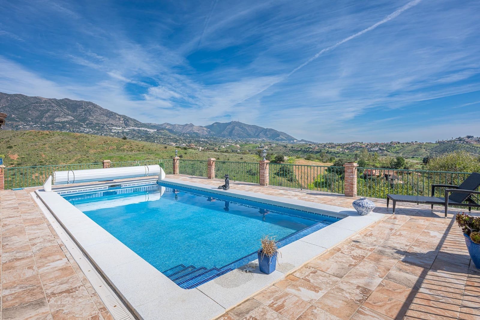 3 bedroom Villa for sale in Mijas Golf with pool garage - € 995,000 (Ref: 9645127)