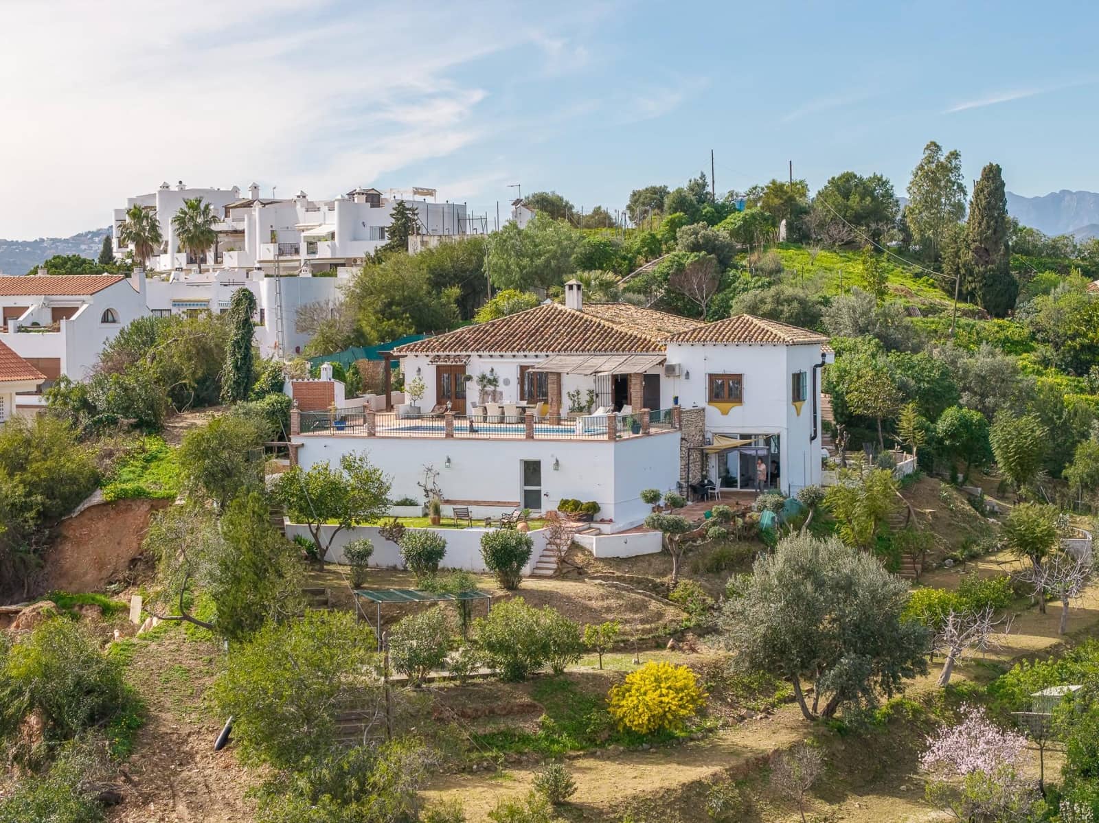3 bedroom Villa for sale in Mijas Golf with pool garage - € 995,000 (Ref: 9645127)