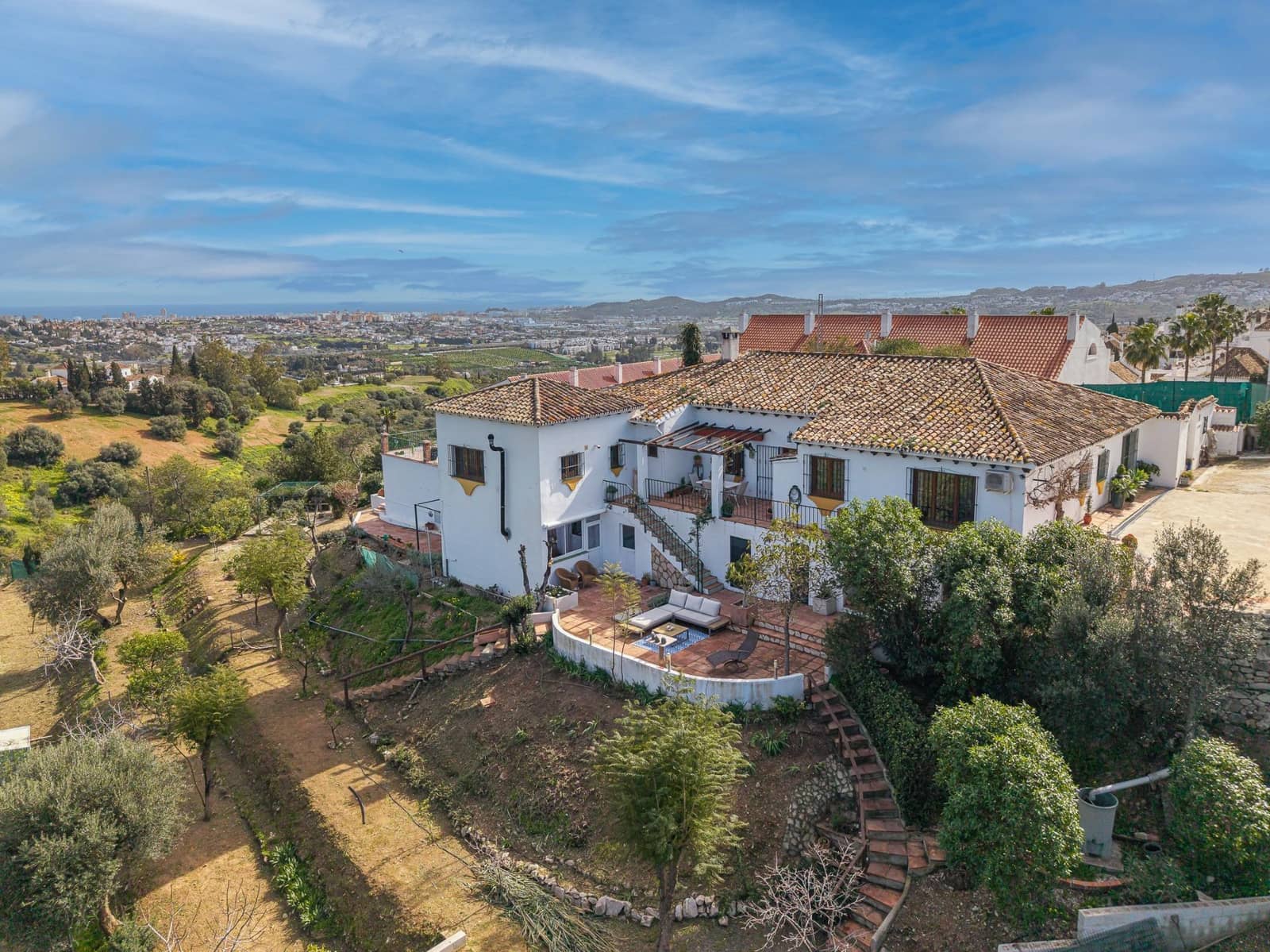3 bedroom Villa for sale in Mijas Golf with pool garage - € 995,000 (Ref: 9645127)