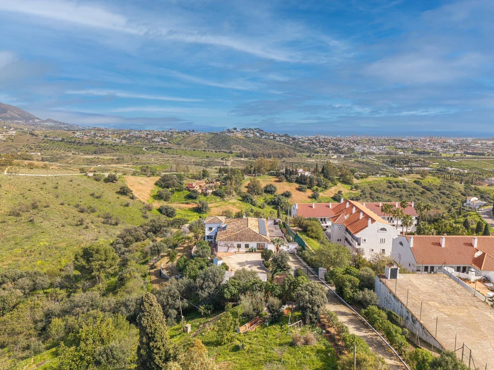 3 bedroom Villa for sale in Mijas Golf with pool garage - € 995,000 (Ref: 9645127)