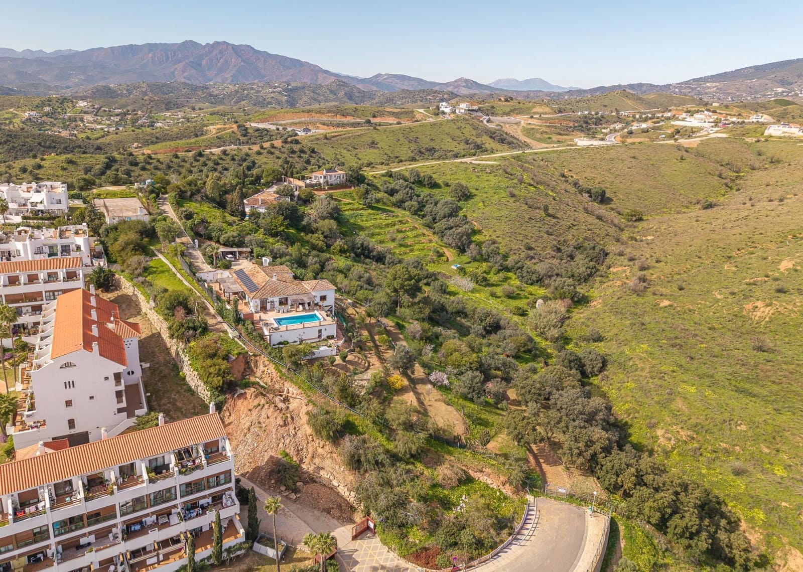 3 bedroom Villa for sale in Mijas Golf with pool garage - € 995,000 (Ref: 9645127)