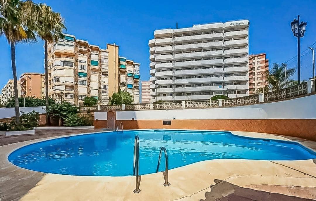 Estudio en Fuengirola en venta con piscina - 259.000 € (Ref: 9788490)