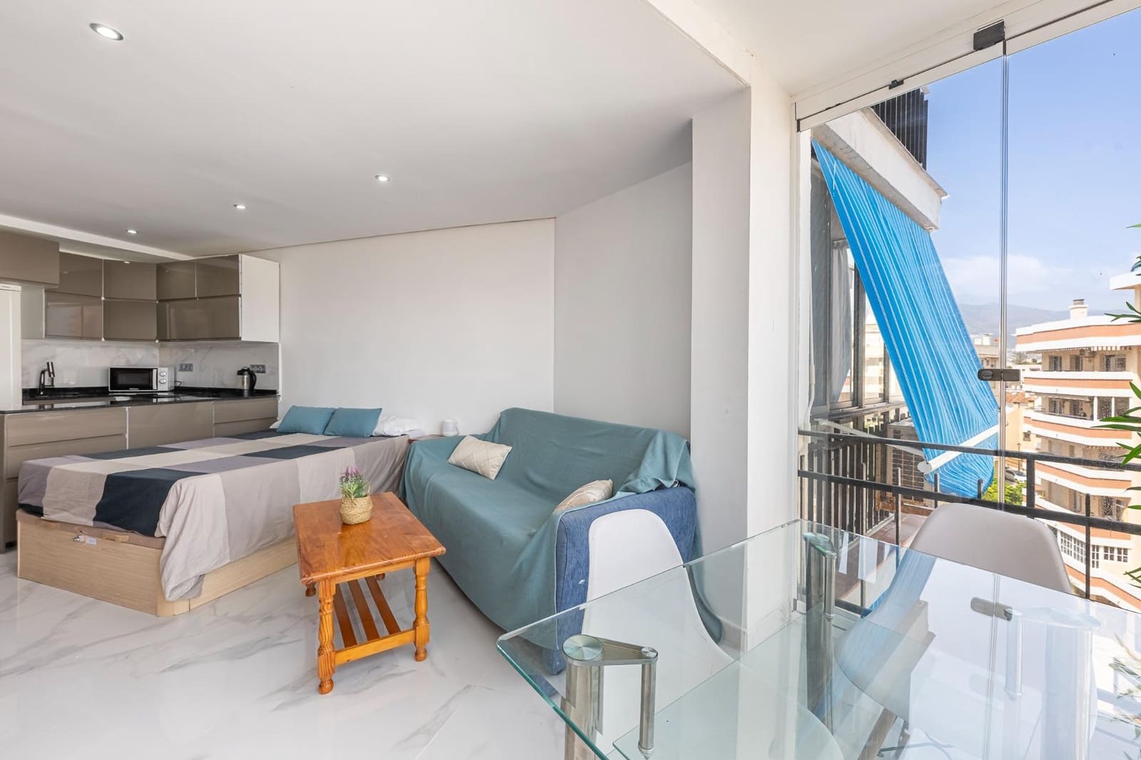Estudio en Fuengirola en venta con piscina - 259.000 € (Ref: 9788490)