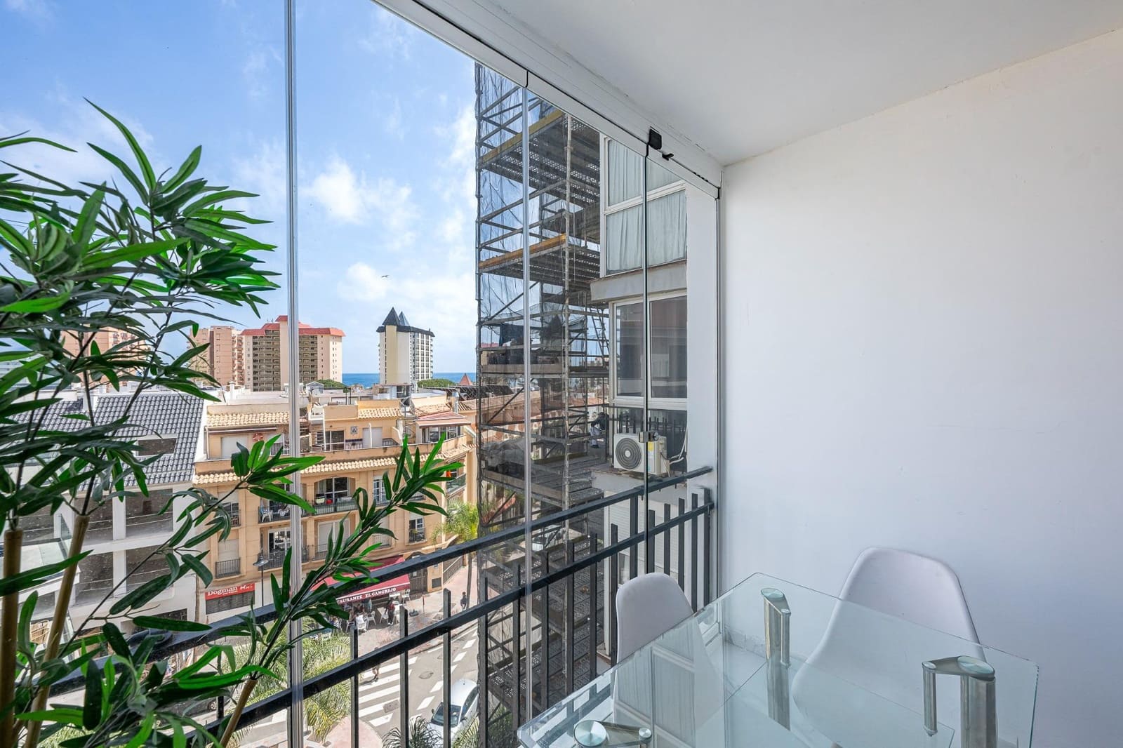 Estudio en Fuengirola en venta con piscina - 259.000 € (Ref: 9788490)