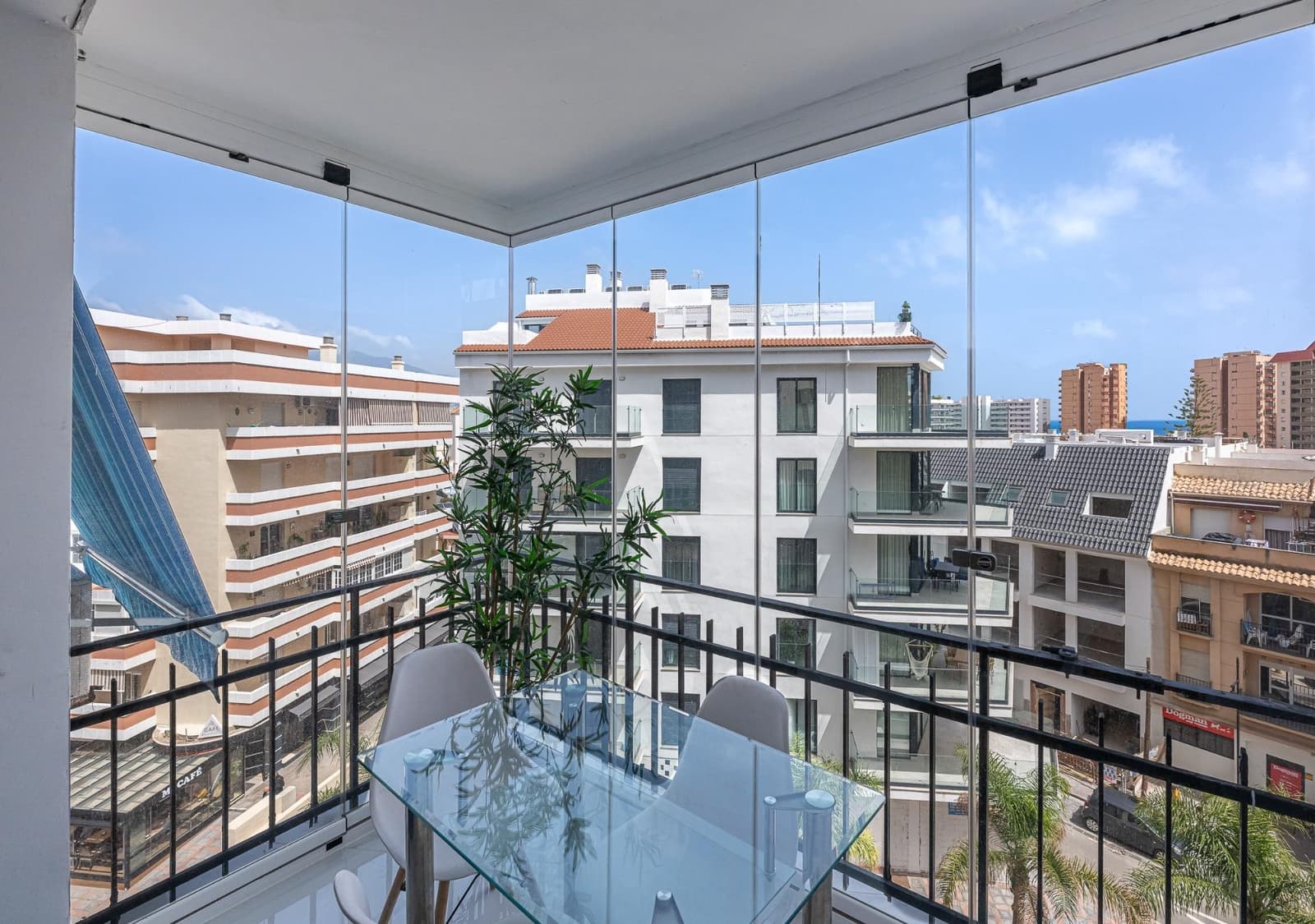 Estudio en Fuengirola en venta con piscina - 259.000 € (Ref: 9788490)
