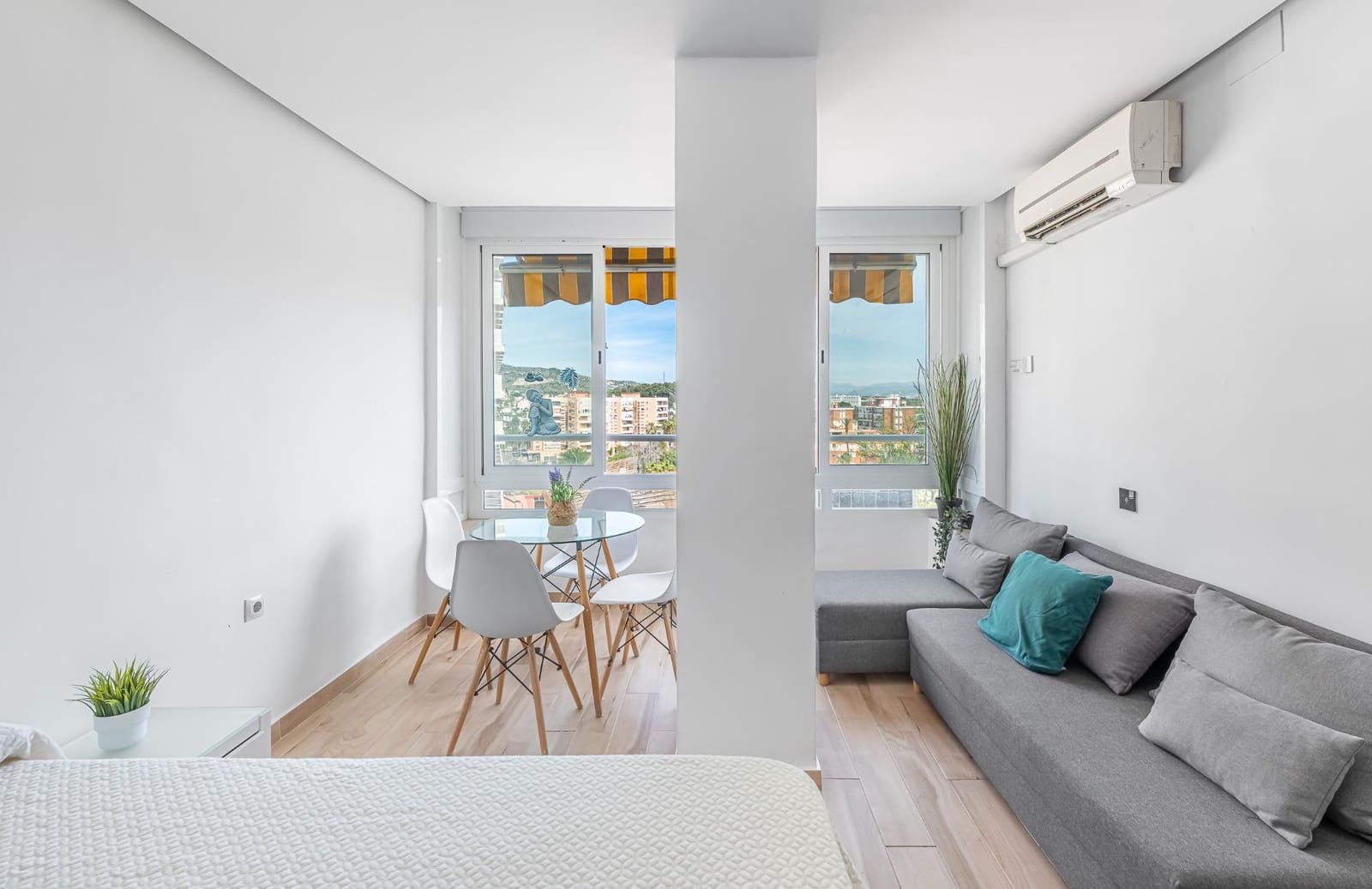 Studio til salgs i Torremolinos med svømmebasseng - € 250 000 (Ref: 9804395)