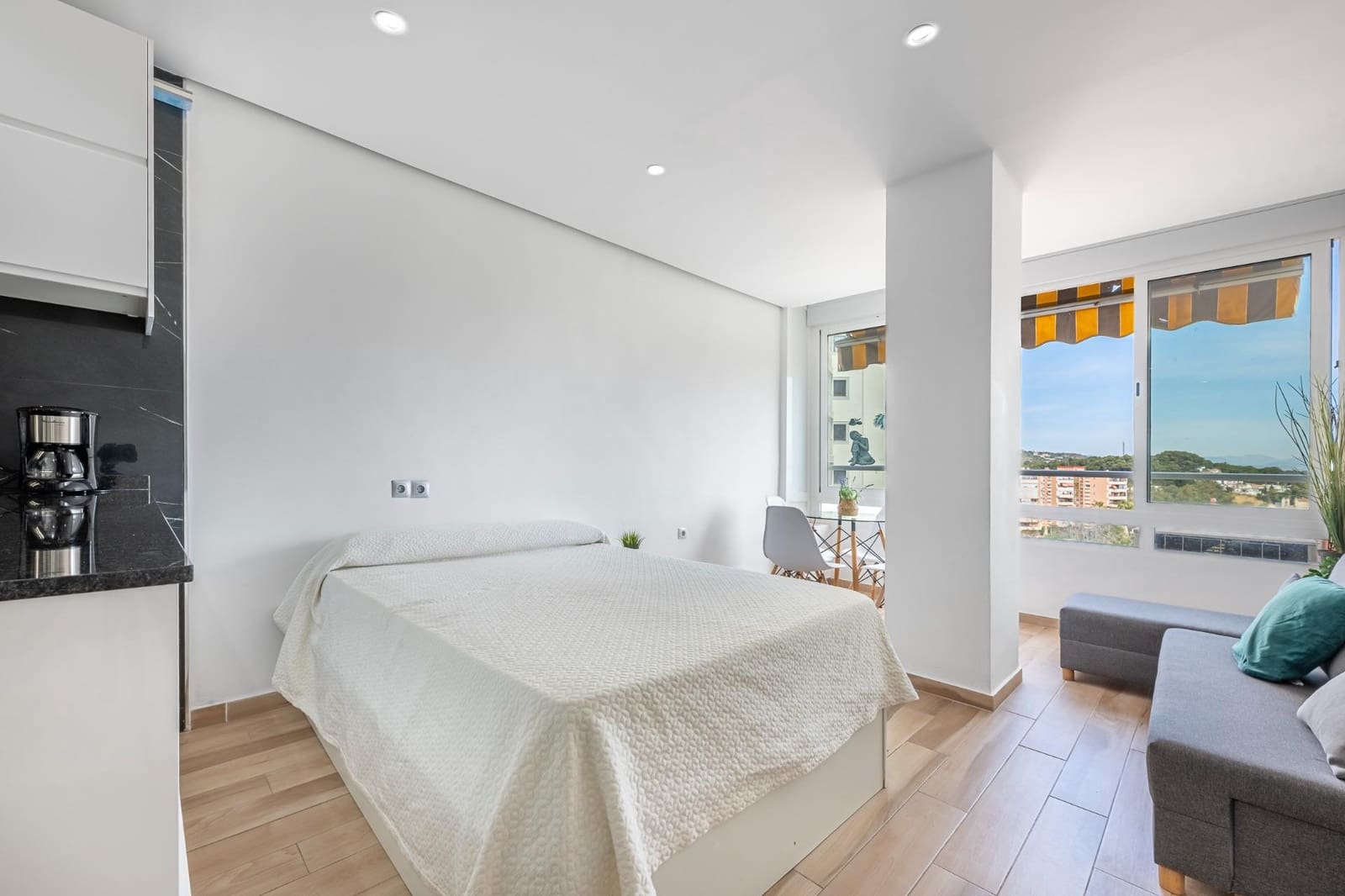 Studio til salgs i Torremolinos med svømmebasseng - € 250 000 (Ref: 9804395)