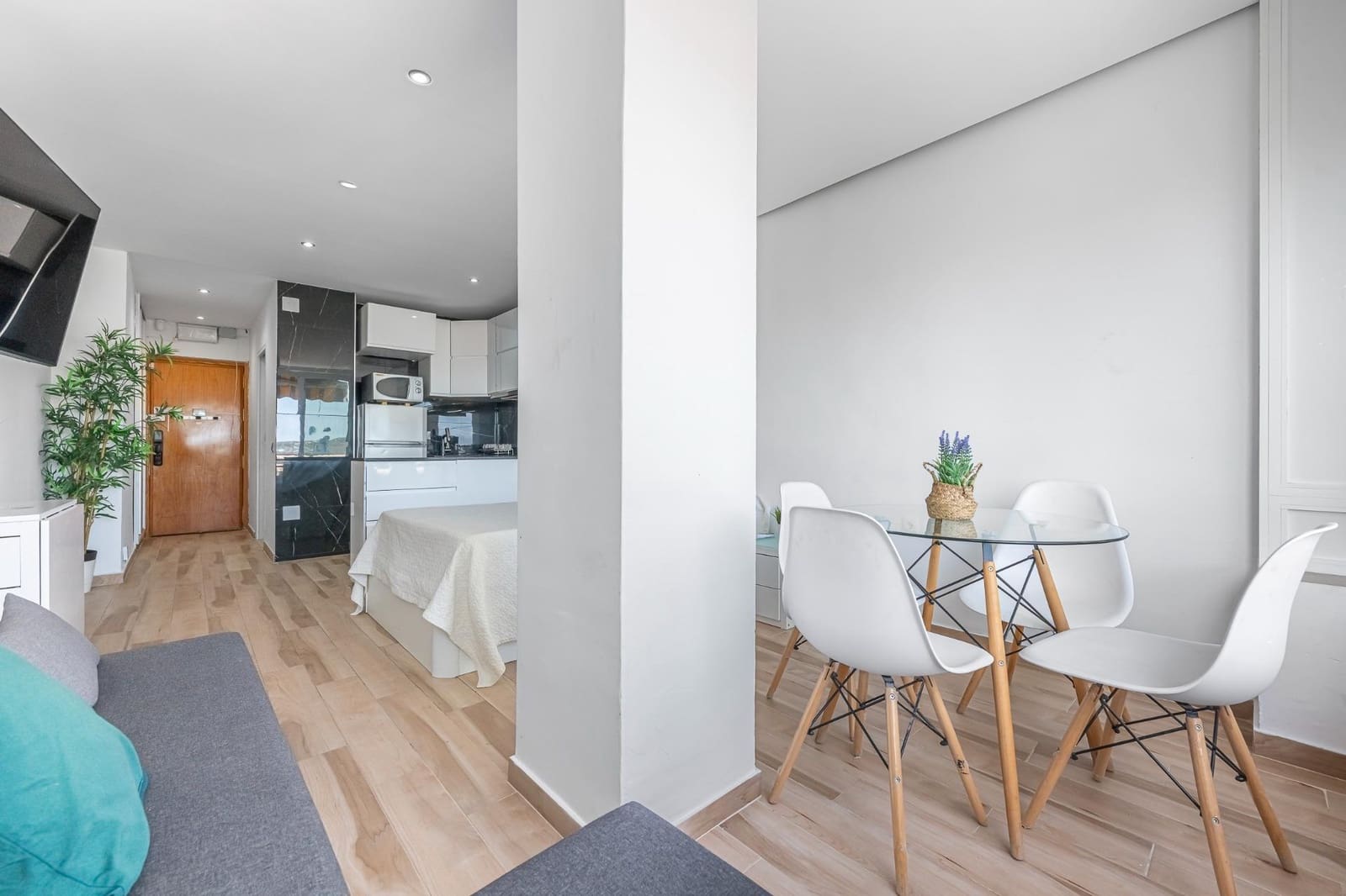 Studio til salgs i Torremolinos med svømmebasseng - € 250 000 (Ref: 9804395)