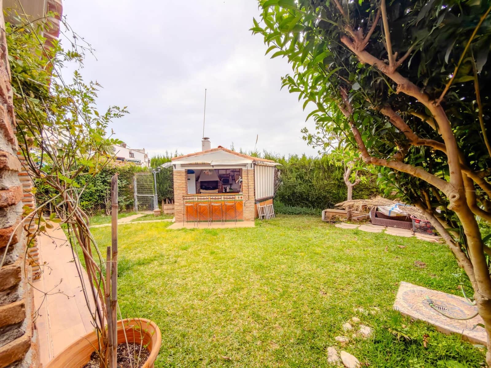 6 soverom Kjedet enebolig til salgs i El Coto med svømmebasseng garasje - € 860 000 (Ref: 9817979)
