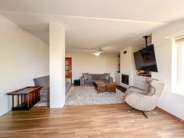 6 soverom Kjedet enebolig til salgs i El Coto, Mijas med svømmebasseng garasje - € 860 000 (Ref: 9817979)