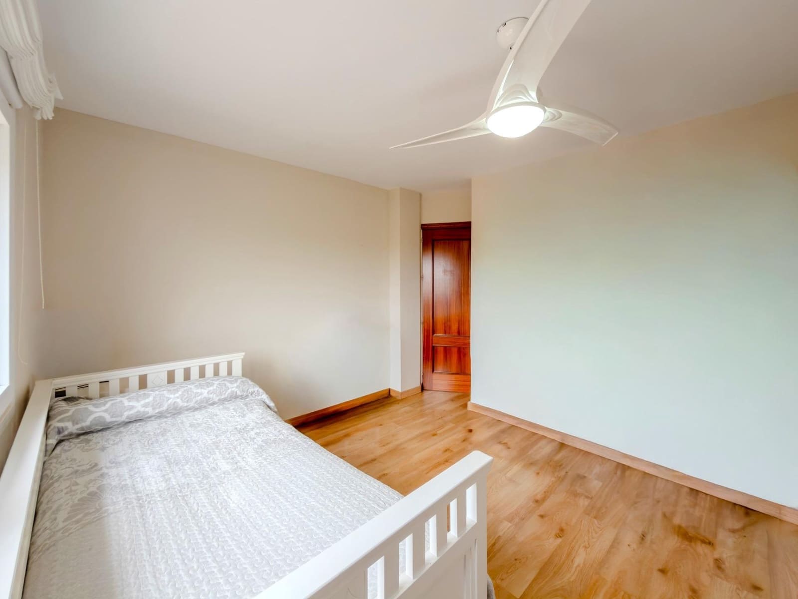 6 soverom Kjedet enebolig til salgs i El Coto med svømmebasseng garasje - € 860 000 (Ref: 9817979)