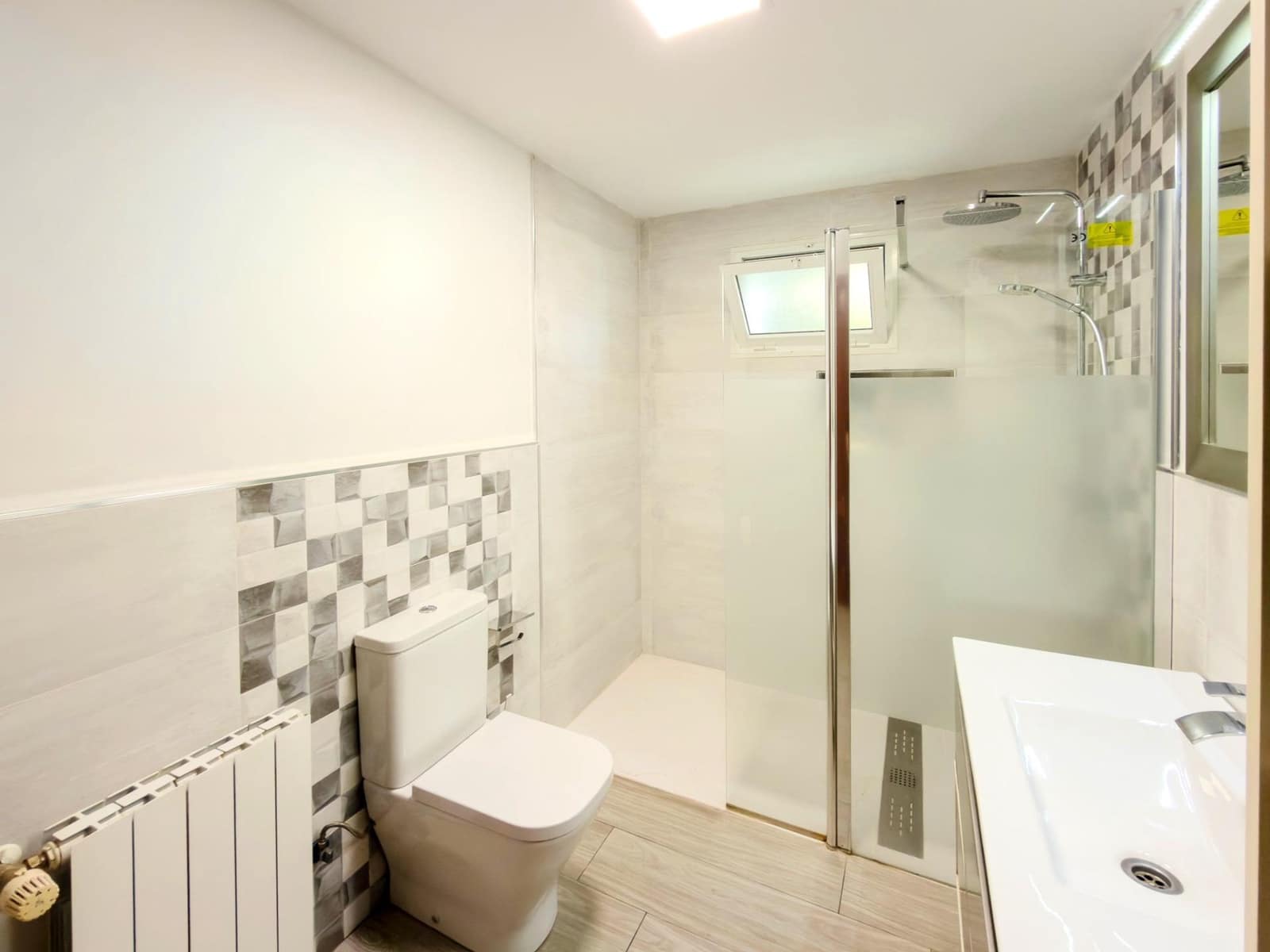 6 soverom Kjedet enebolig til salgs i El Coto med svømmebasseng garasje - € 860 000 (Ref: 9817979)