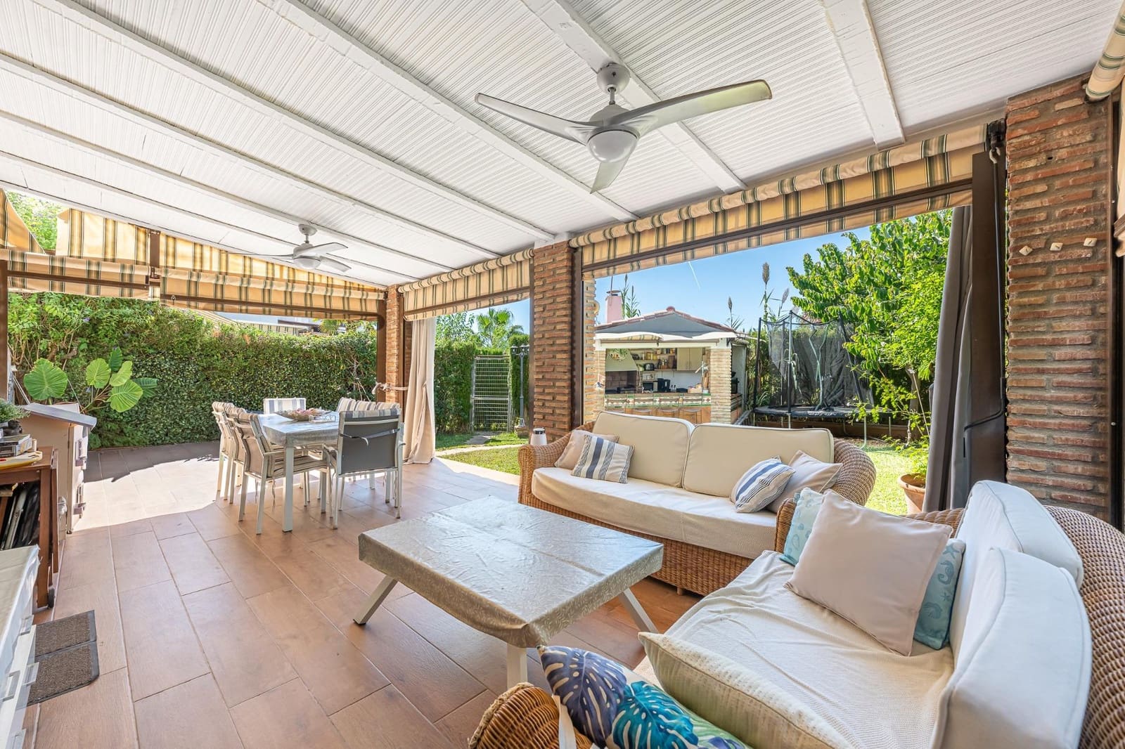 6 slaapkamer Halfvrijstaande villa te koop in El Coto met zwembad garage - € 790.000 (Ref: 9817979)