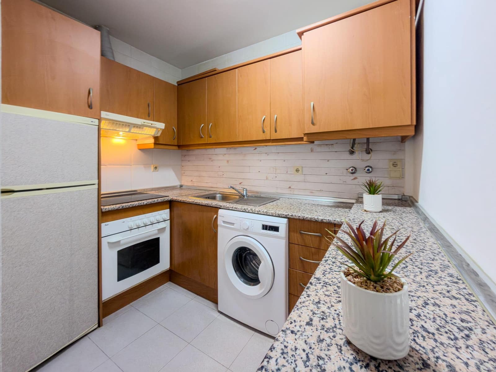 1 bedroom Studio for sale in Fuengirola with pool - € 235,000 (Ref: 9831627)