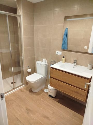 1 soveværelse Lejlighed til leje i Fuengirola med swimmingpool - € 1.200 (Ref: 9836403)