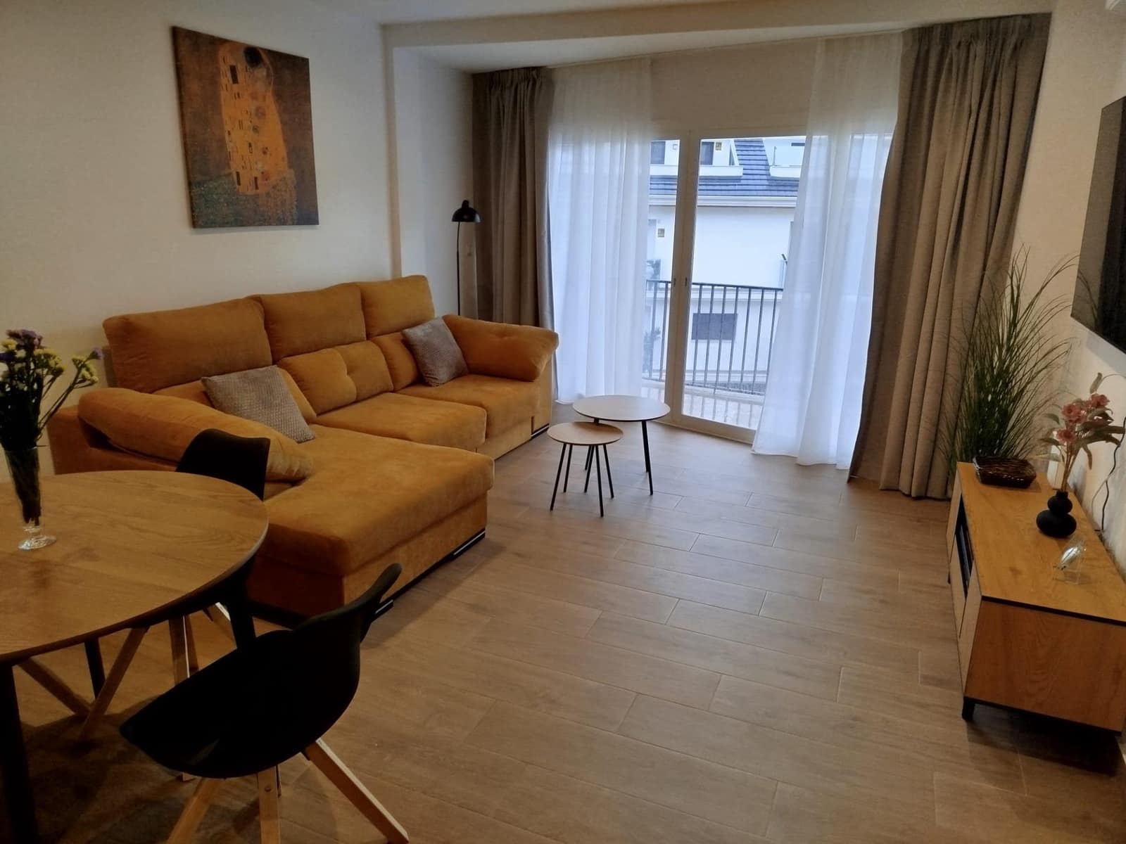Apartamento de 1 habitación en Fuengirola en alquiler con piscina - 1.200 € (Ref: 9836403)