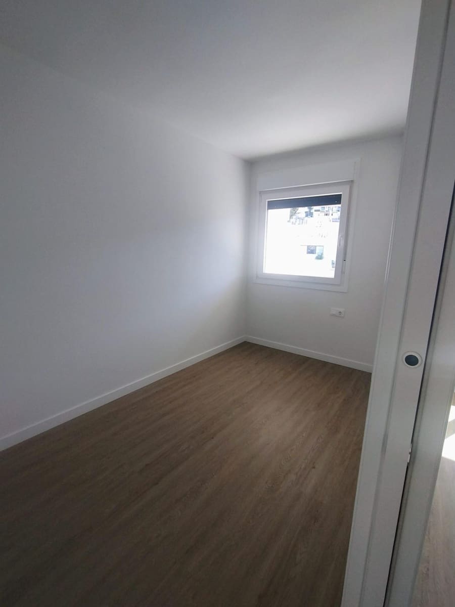 2 soveværelse Lejlighed til leje i Fuengirola med swimmingpool garage - € 1.200 (Ref: 9839337)
