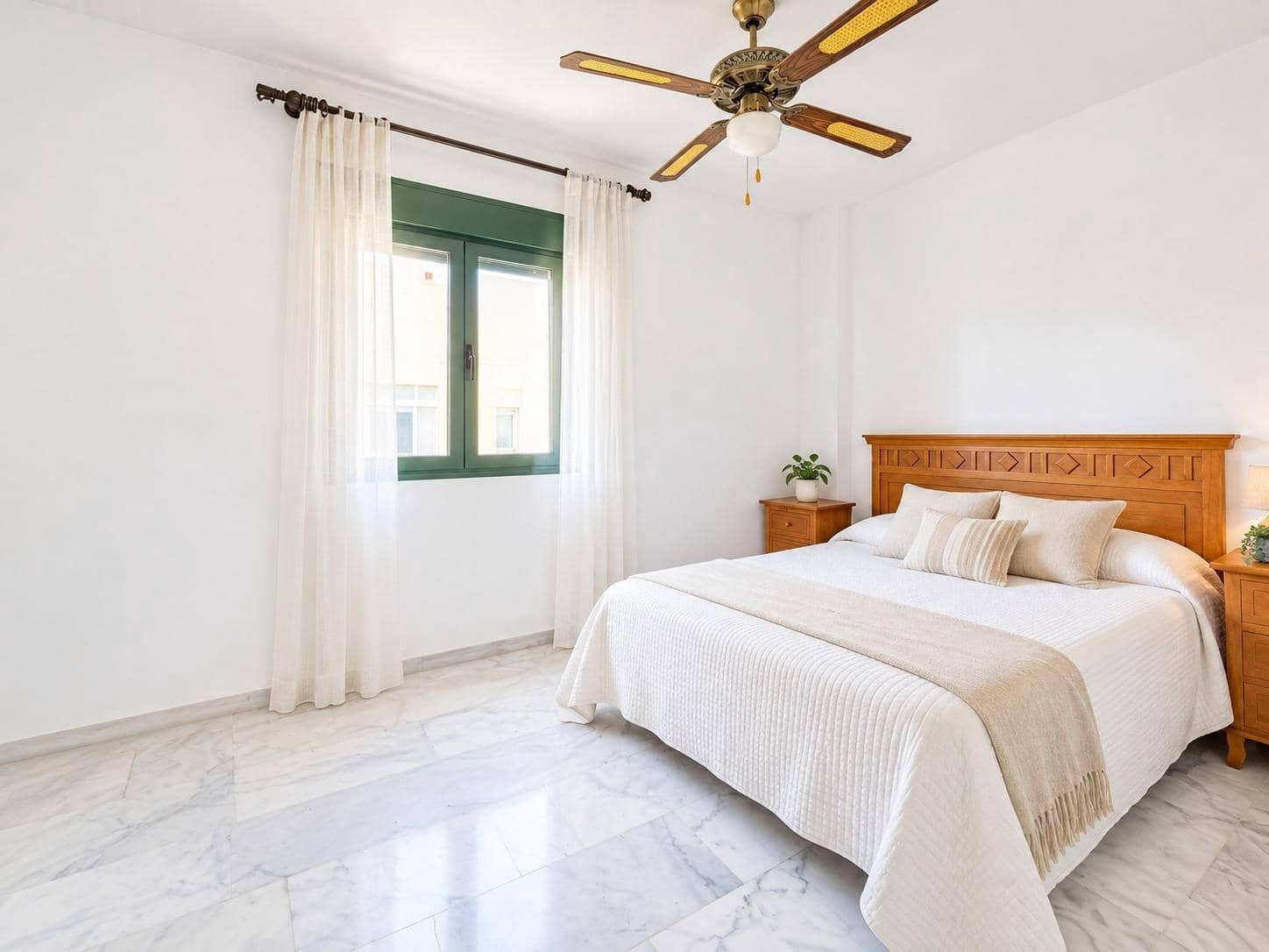 3 bedroom Flat for sale in Fuengirola with pool garage - € 339,000 (Ref: 9843483)