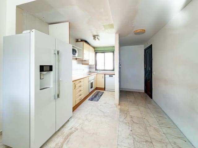 3 soveværelse Lejlighed til salg i Torreblanca, Fuengirola med swimmingpool garage - € 339.000 (Ref: 9843483)