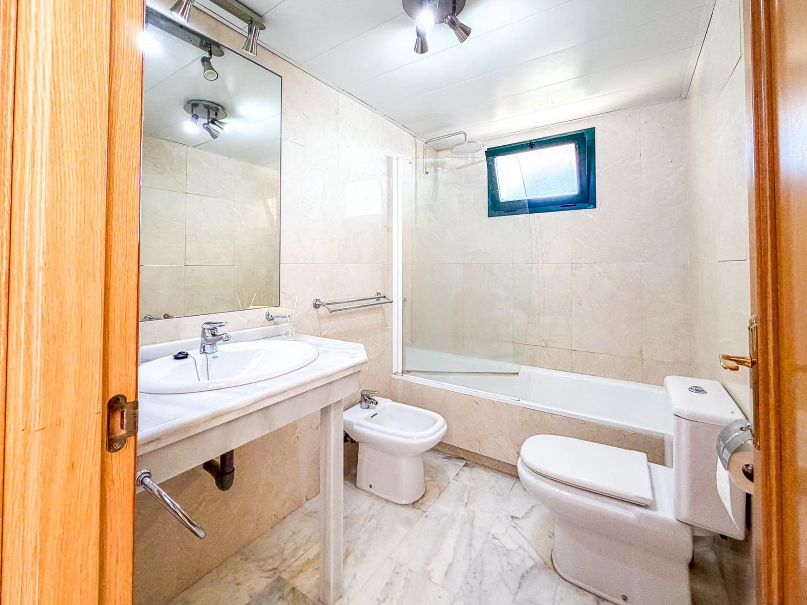 3 bedroom Flat for sale in Fuengirola with pool garage - € 339,000 (Ref: 9843483)