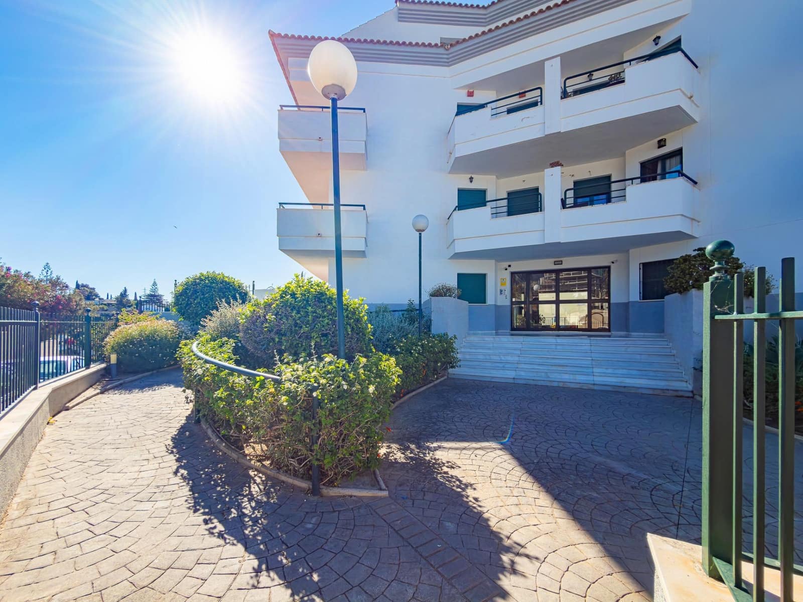 3 bedroom Flat for sale in Fuengirola with pool garage - € 339,000 (Ref: 9843483)