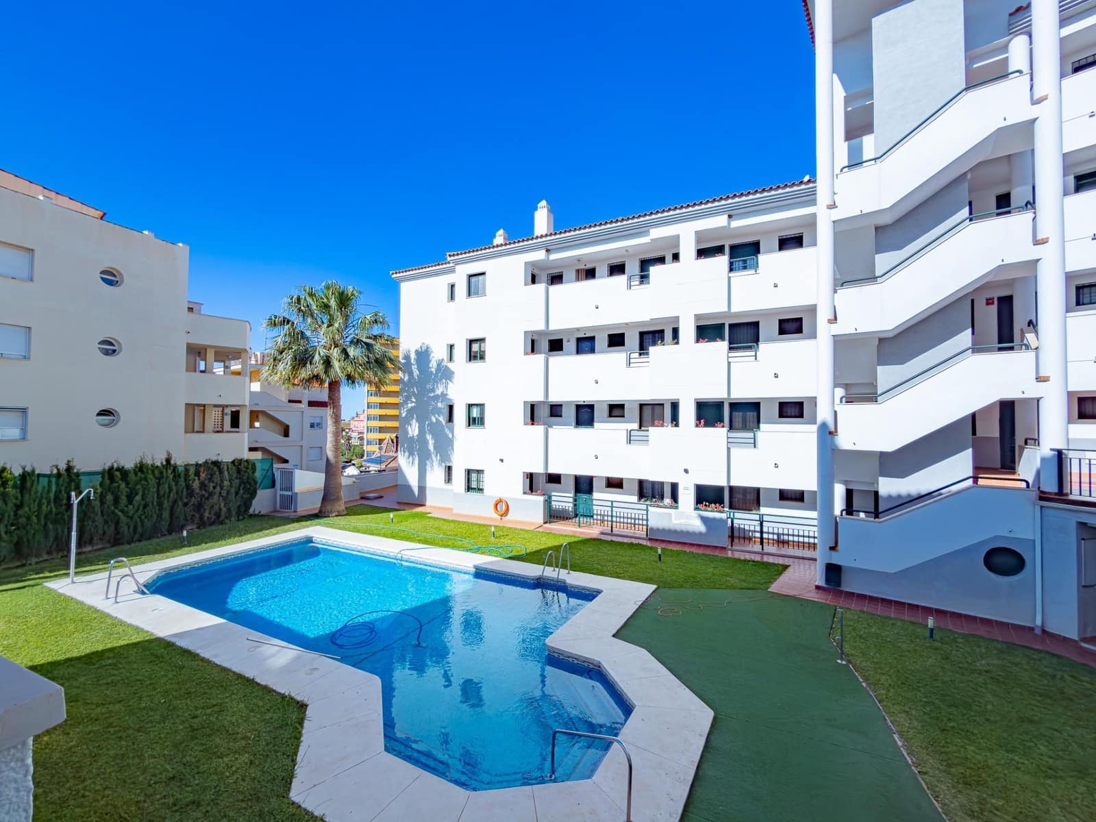 3 bedroom Flat for sale in Fuengirola with pool garage - € 339,000 (Ref: 9843483)