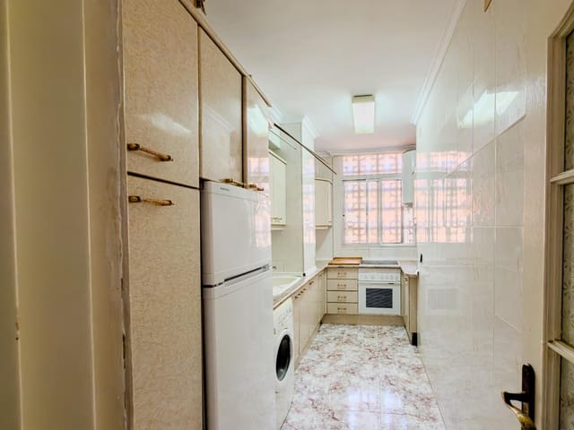 3 sypialnia Apartament na sprzedaż w Zona Puerto Deportivo, Fuengirola - 385 000 € (Ref: 9890488)