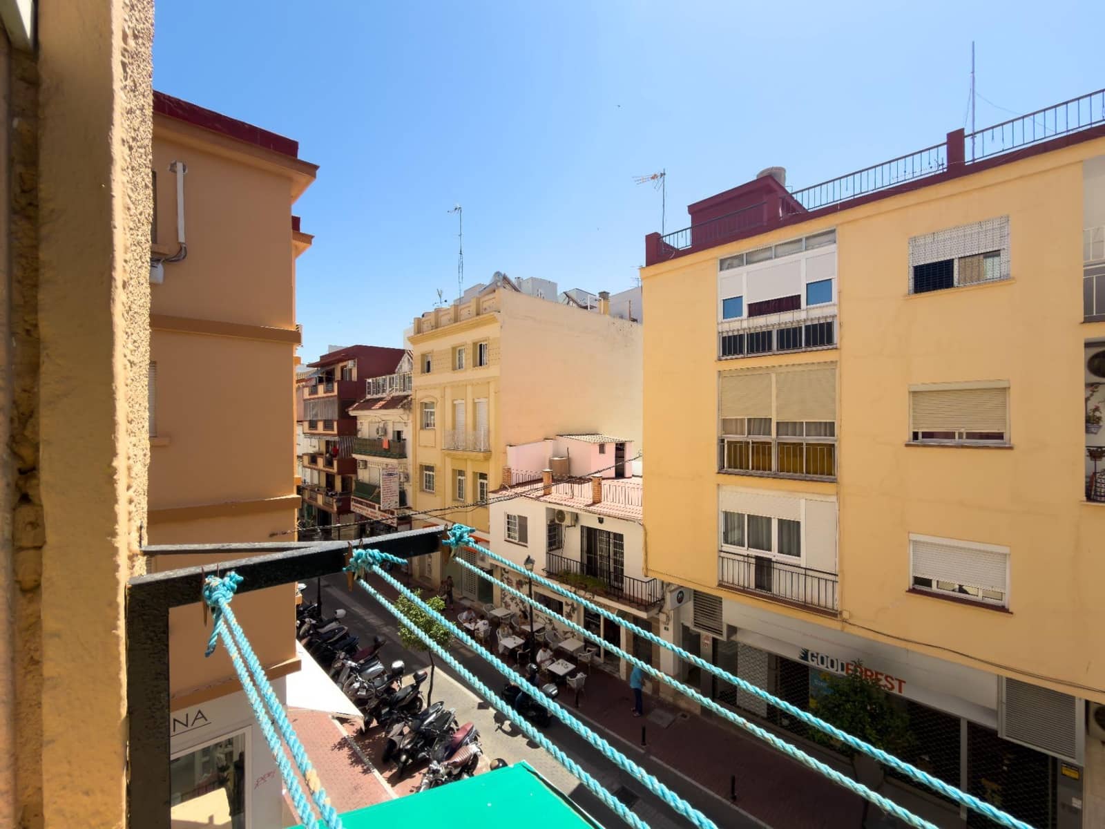 3 bedroom Apartment for sale in Fuengirola - € 385,000 (Ref: 9890488)